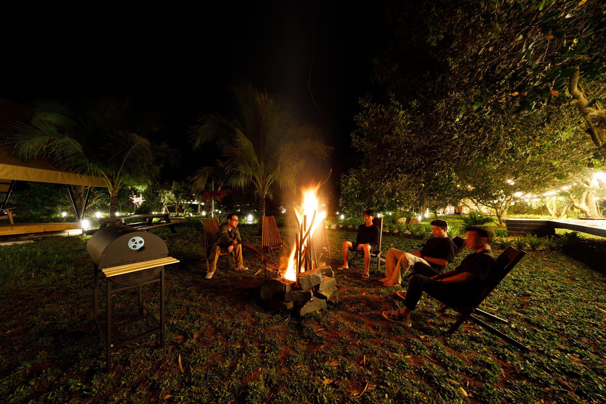 Những câu chuyện bên bếp lửa 